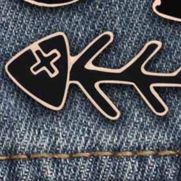 Black Fish Skeleton Pin Brooch - Picture 2 of 3